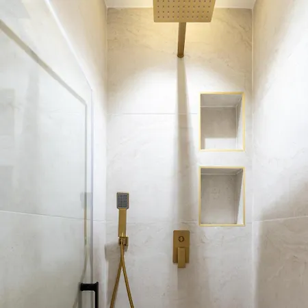 Stylish Duplex For 4 In Bastille