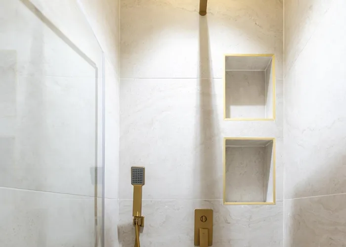 Stylish Duplex For 4 In Bastille